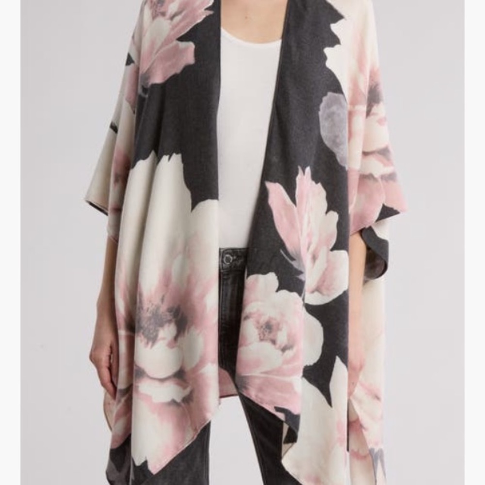 Vince Camuto Oversized Floral Wrap